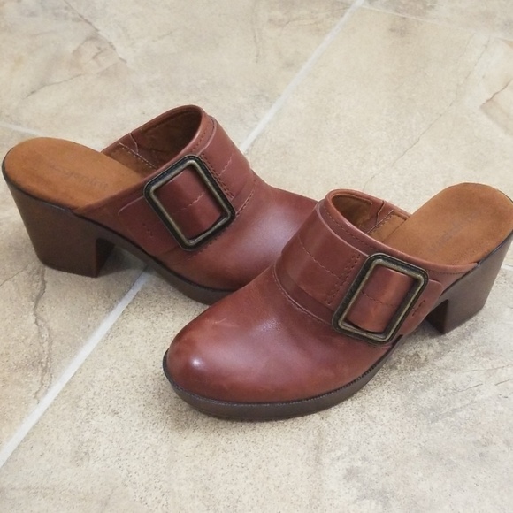 easy spirit dress shoes